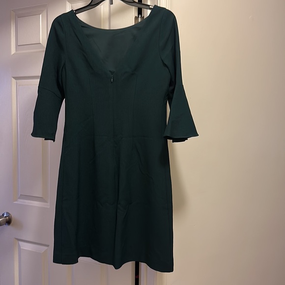 Vince Camuto • Dark Green Bell Sleeves Dress - Picture 3 of 6